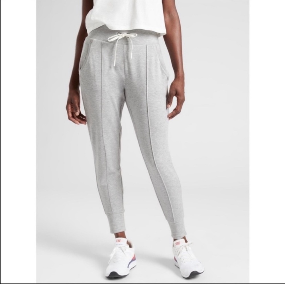 Athleta Bliss Jogger Sweatpants Pin Tucked Gray super soft modal drawstring